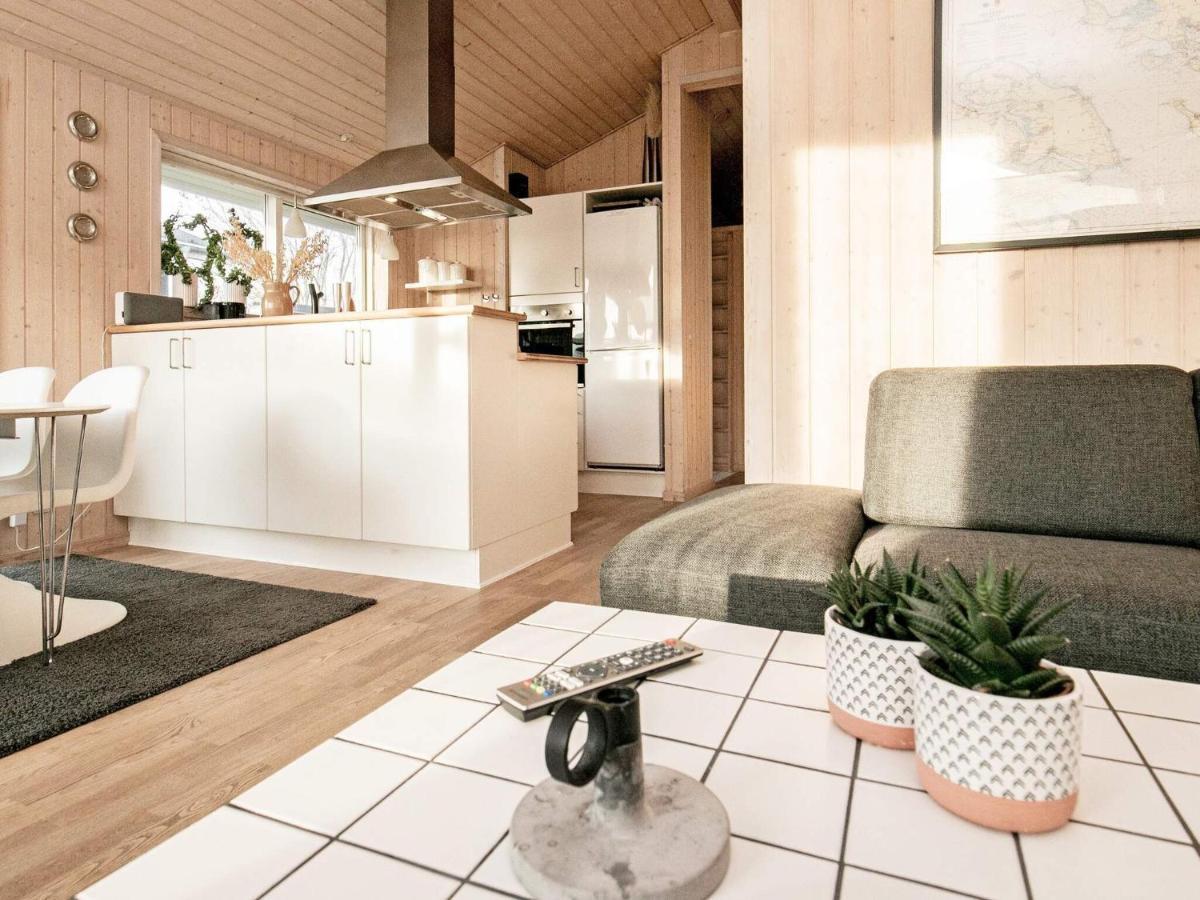 6 Person Holiday Home In Tranek R Faebaek Exterior photo
